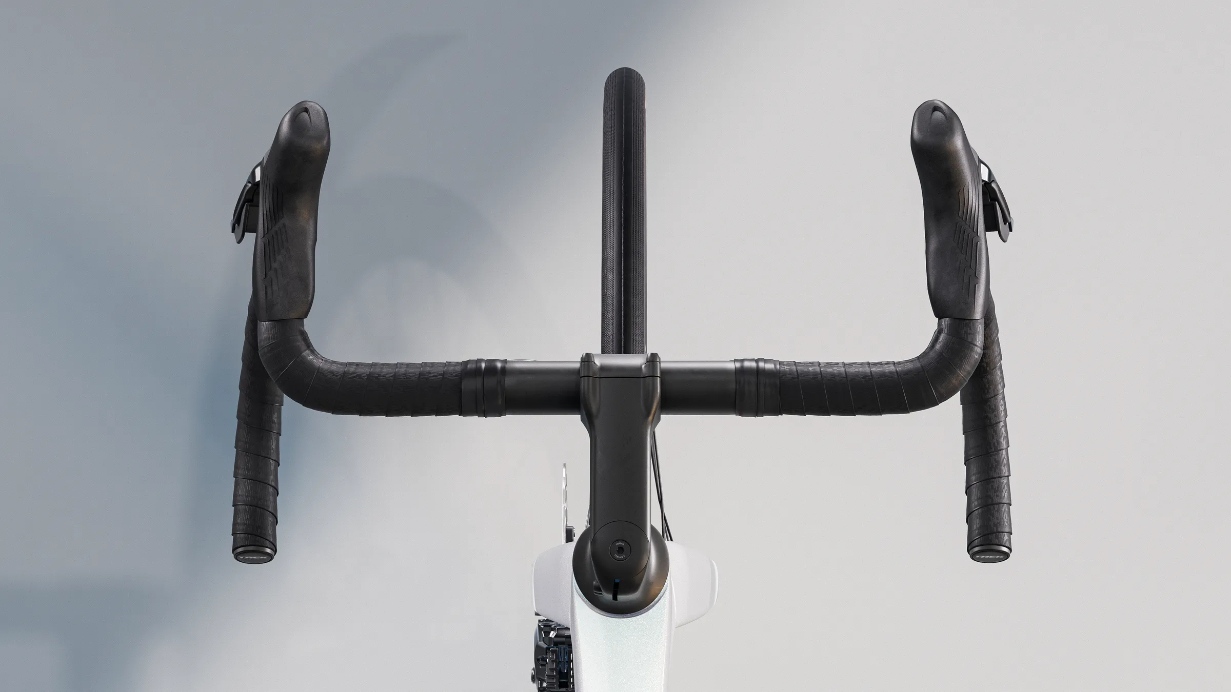 Madone SL 6 M Matte Dark Web