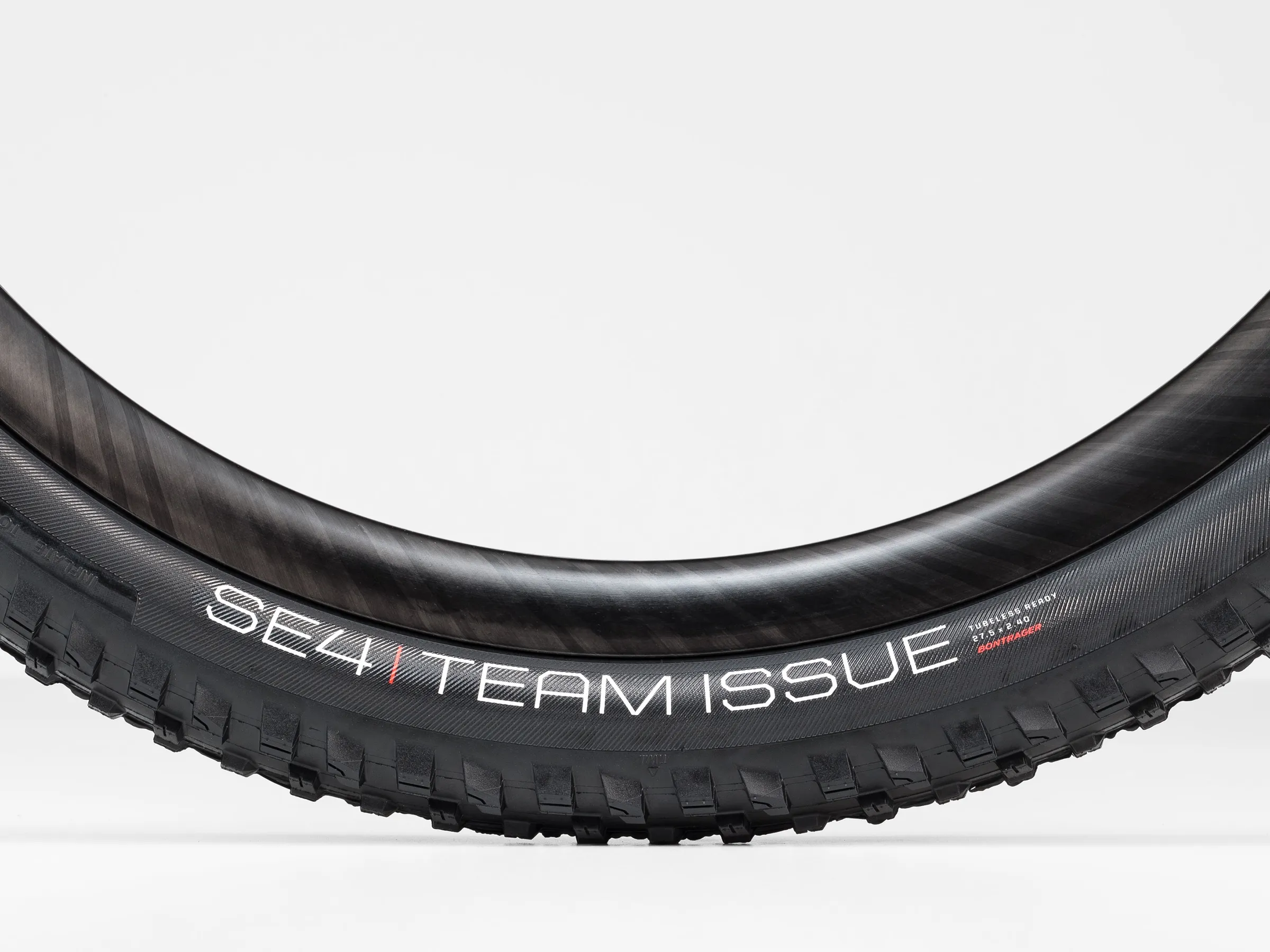 Däck Bontrager SE4 Team Issue 27,5x2,40 TLR
