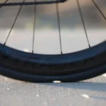 Däck Bontrager R2 Hard-Case Lite 700x23c