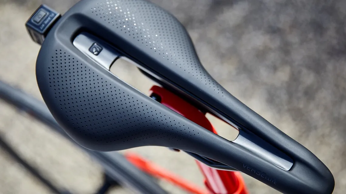 Sadel Bontrager Verse Elite 165 mm Svart