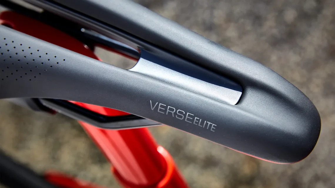 Sadel Bontrager Verse Elite 165 mm Svart