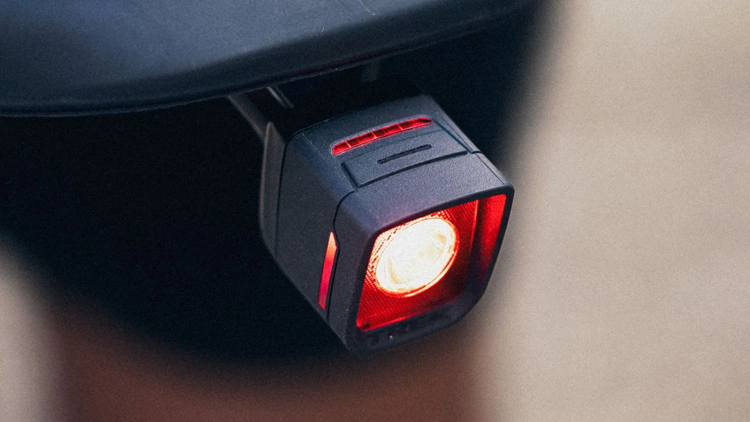 Lampa Trek Flare R City baklampa