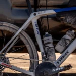 Väska Trek Adventure trekantig ramväska 1 liter Sv
