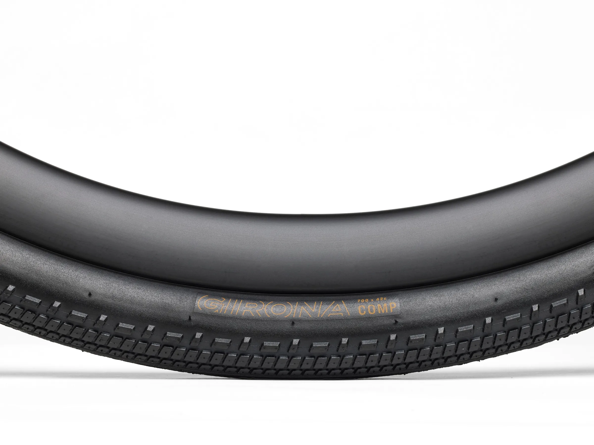 Däck Bontrager Girona Comp RD 700 x 42c Svart
