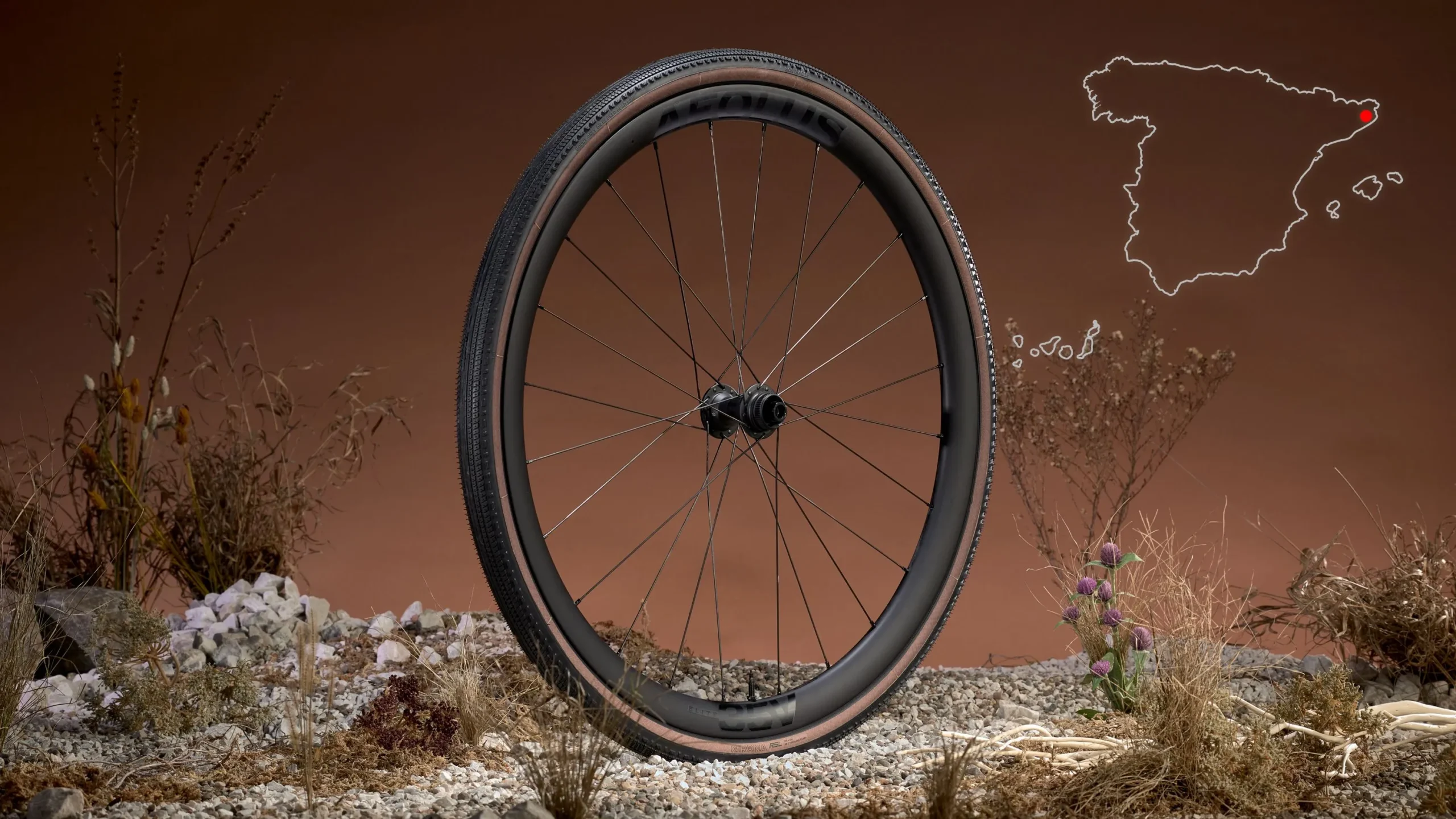 Däck Bontrager Girona Comp RD 700 x 42c Svart